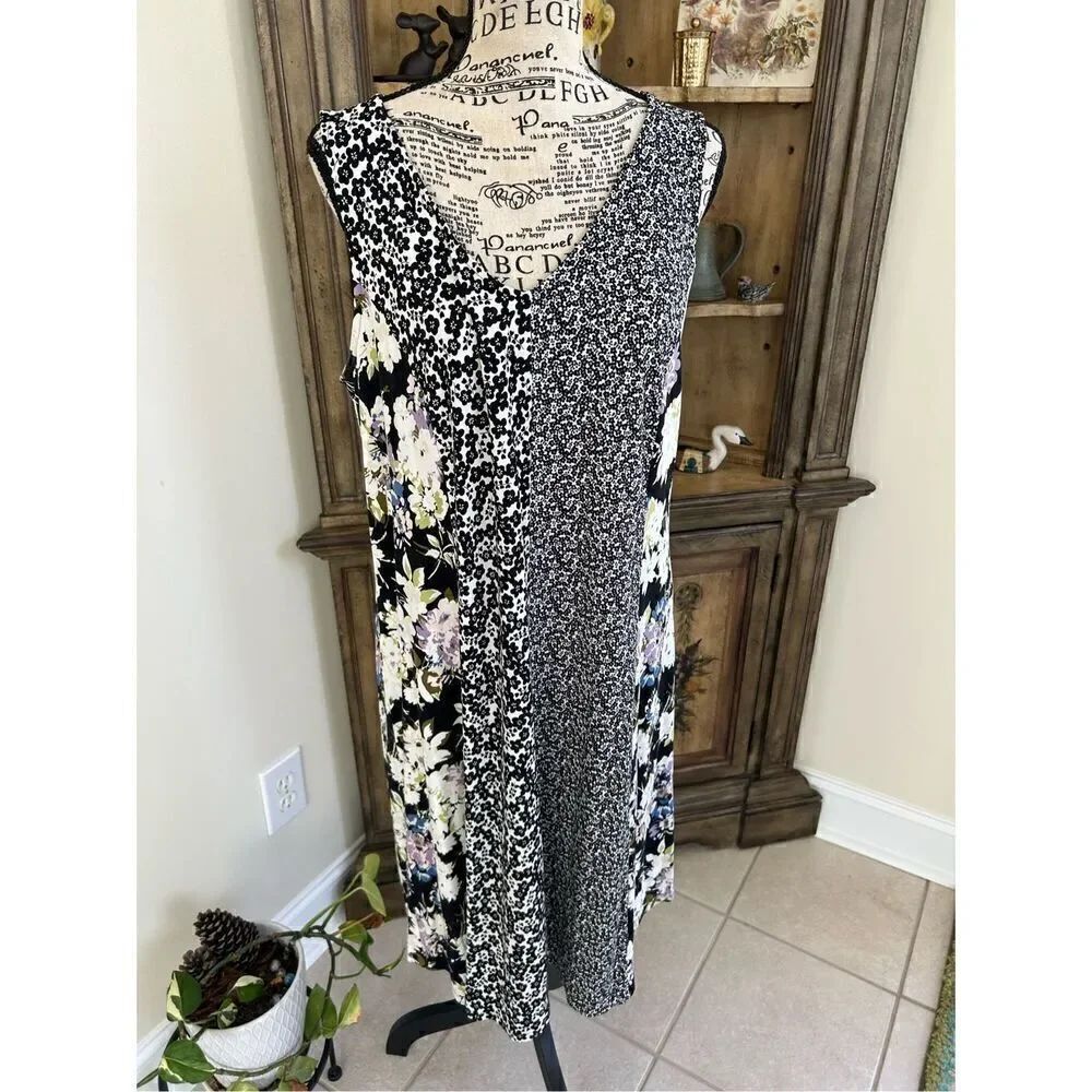 J.Jill ~ Luxurious Black Spring Floral Wearever V-Neck Dress